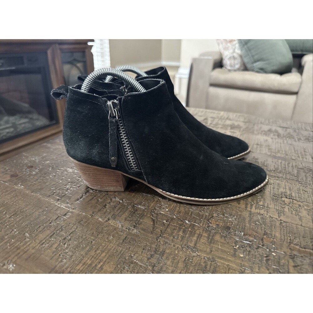 Dolce Vita Women's Sutton Black Suede Leather Ankle Boots Tassel Boho 8